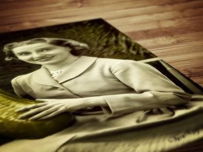 Help! I'm in a Pickle, Vintage-Style Poster Quirky Woman Holding a Smiling Pickle, Retro Humor Decor, Aesthetic Weird Art Items Gift